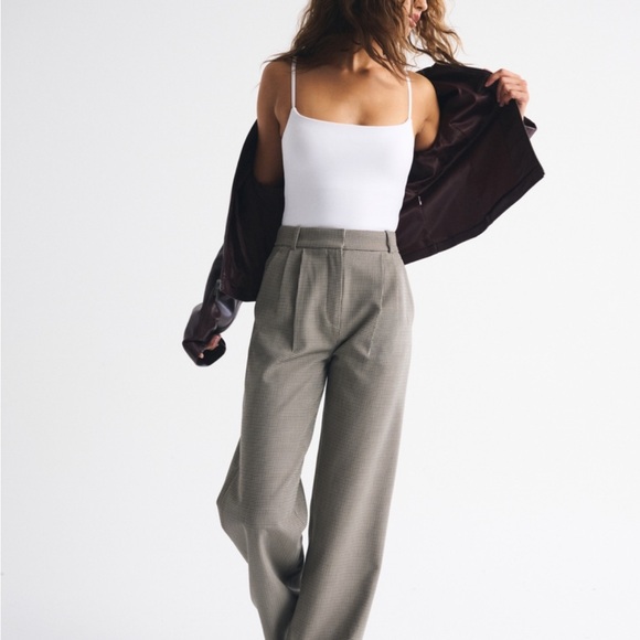 Abercrombie Sloane Tailored Wide Leg Pant - Picture 4 of 5